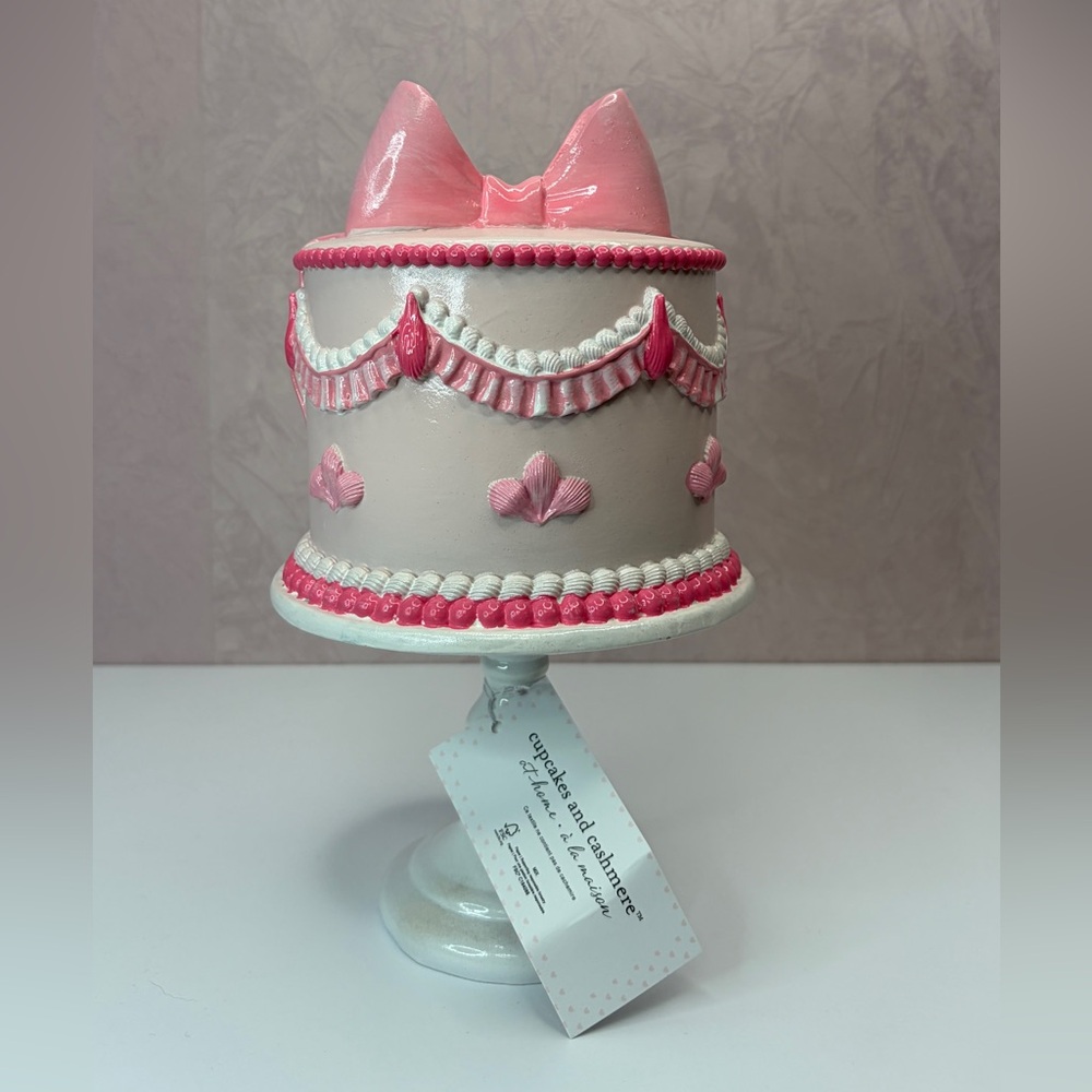 Cupcakes and Cashmere Pink and White Decorative Cake with Bow - Picture 12 of 14